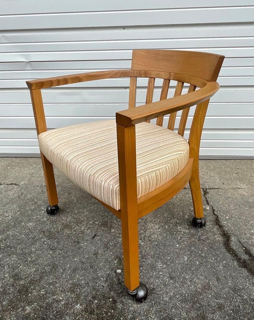 稀少/カリモク家具/ダイニングチェア/アームチェア/椅子/キャスター付き/①