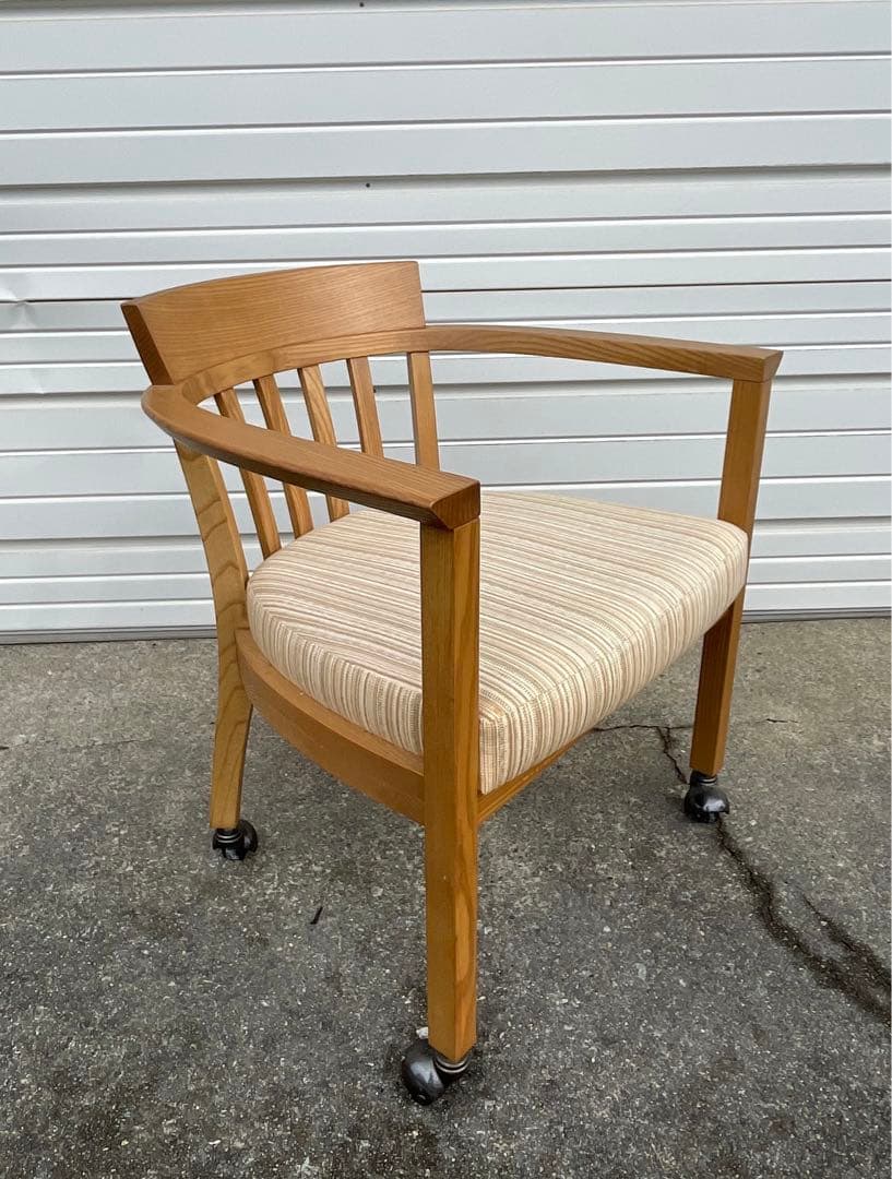 稀少/カリモク家具/ダイニングチェア/アームチェア/椅子/キャスター付き/①