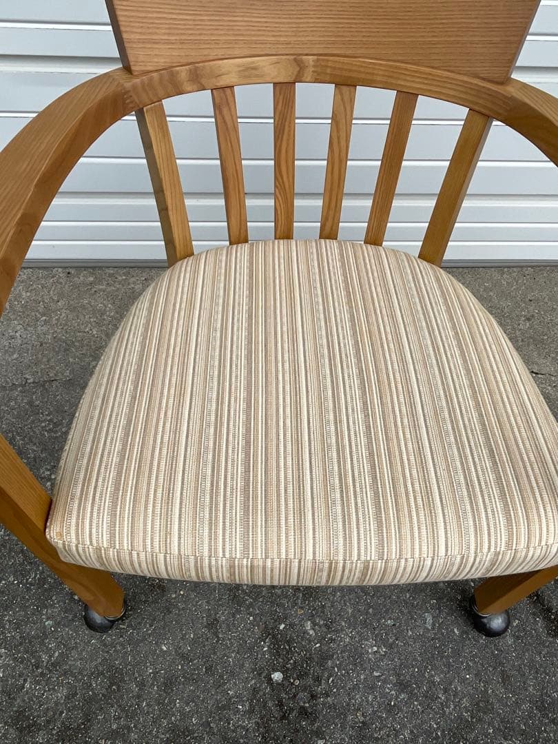 稀少/カリモク家具/ダイニングチェア/アームチェア/椅子/キャスター付き/①