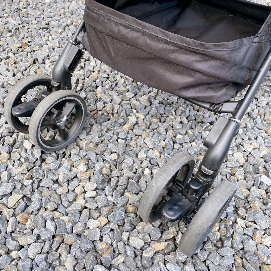 【K.S.G様】アップリカ ラクーナクッションフリー ブラック