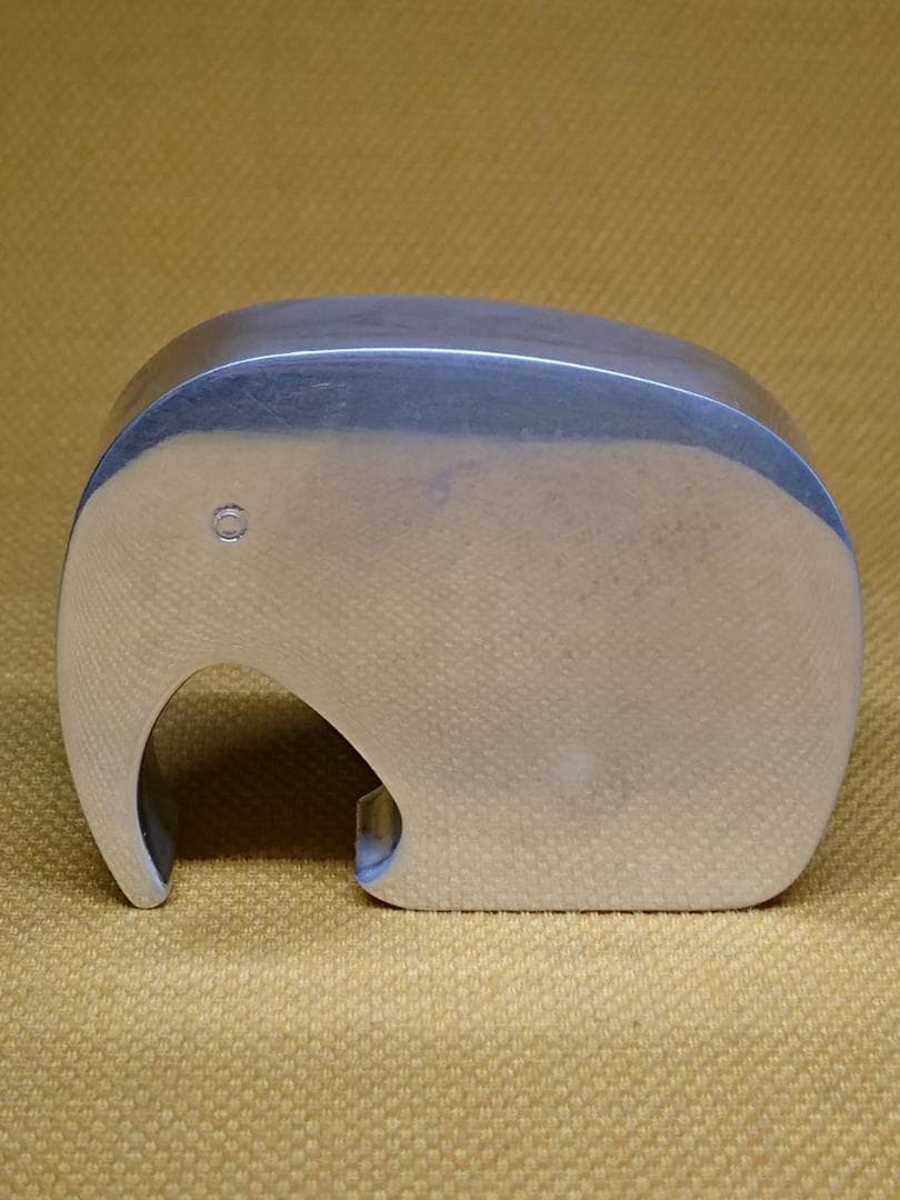 ゾウ　金属　北欧　オブジェ　置物　インテリア　工芸品　美術品　A3111