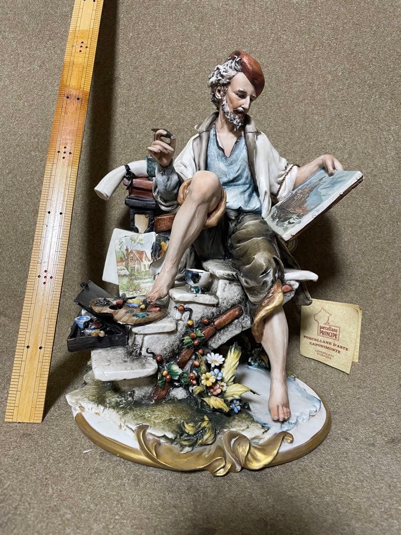 カポディモンテ　置物　画家　アーティスト　絵描き　ポーセリン