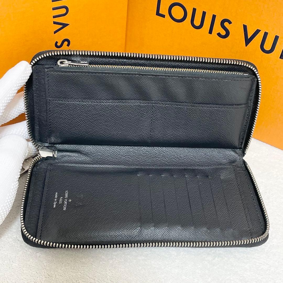ルイヴィトン　エピ　ヴェルティカル ラウンドファスナー ジッピーウォレット