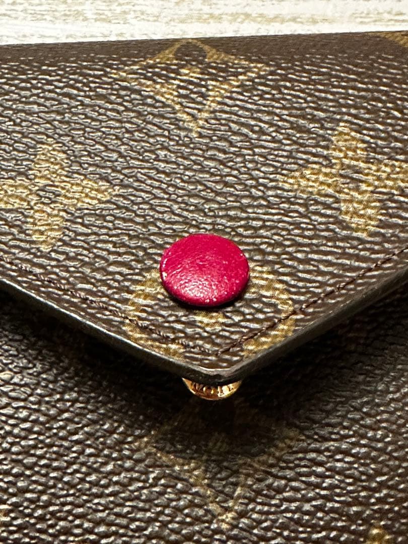 か*ん様 Louis Vuitton 三つ折り財布 ブラウン