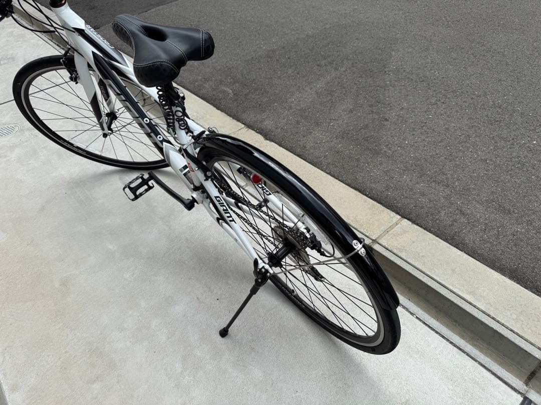 Giant CROSTR ホワイト 700C本日売り切り最終価格