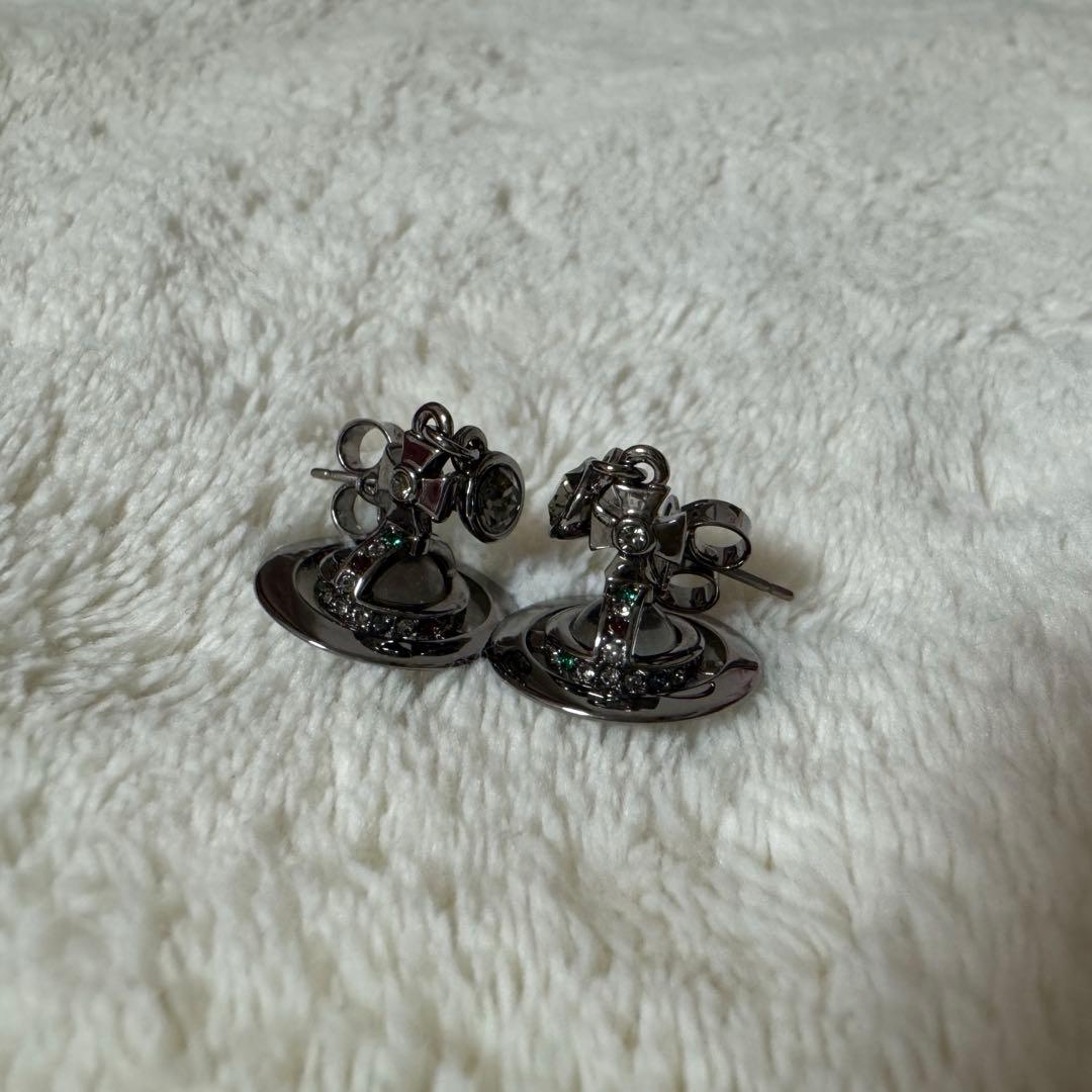 い*ト様 Vivienne Westwood ピアス NEW PETITE OR