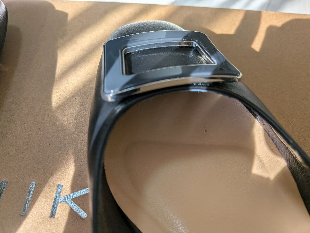 【美品】ブラック スクエアトゥ パンプス