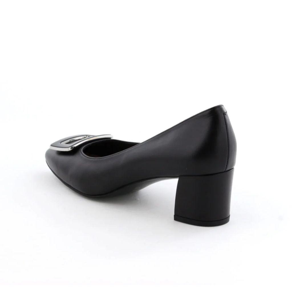 【美品】ブラック スクエアトゥ パンプス