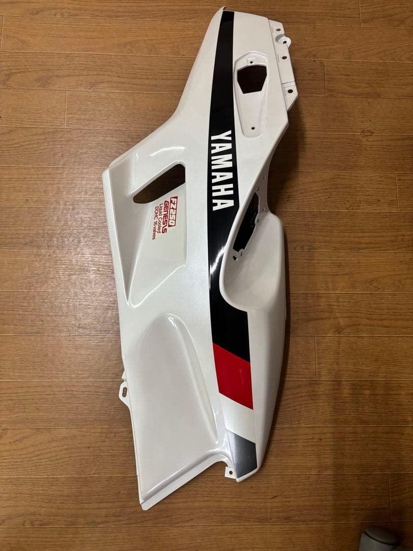 YAMAHA FZ250カウル ホワイト