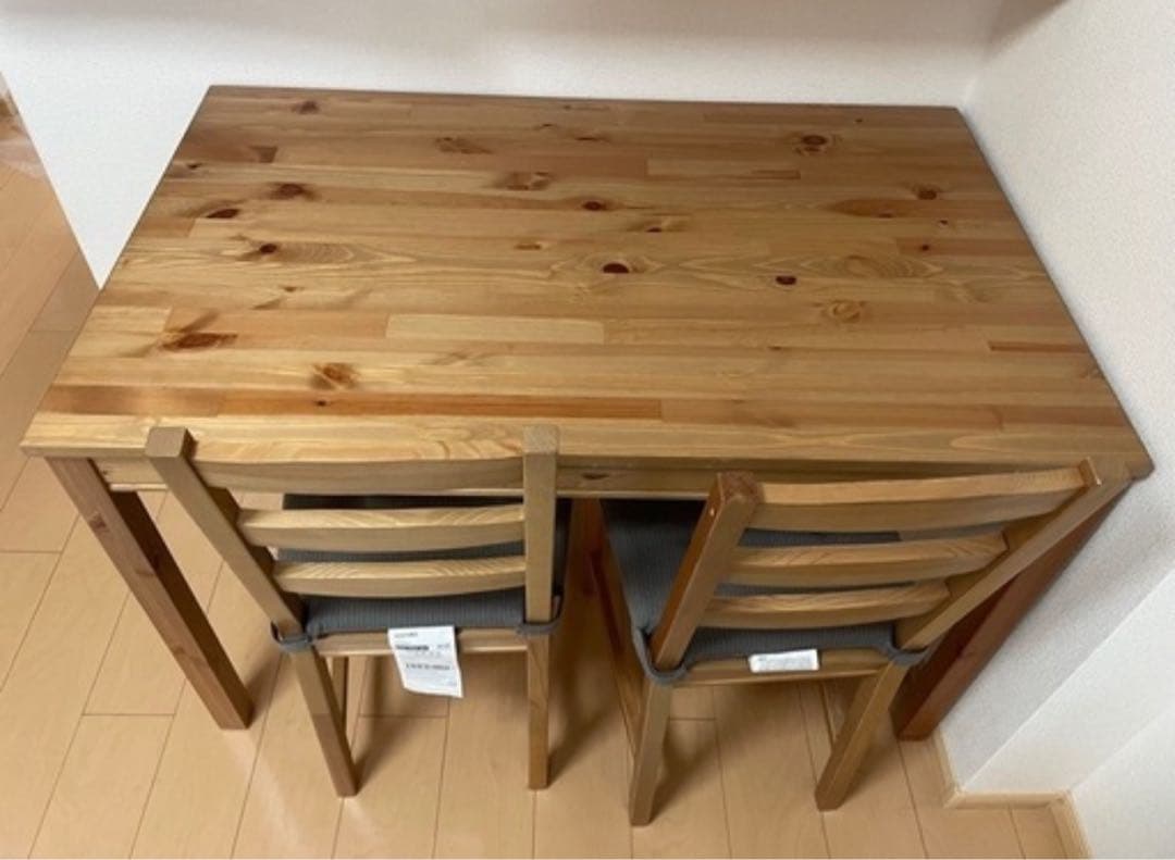 ベ*ん様 2人用IKEAダイニングテーブル