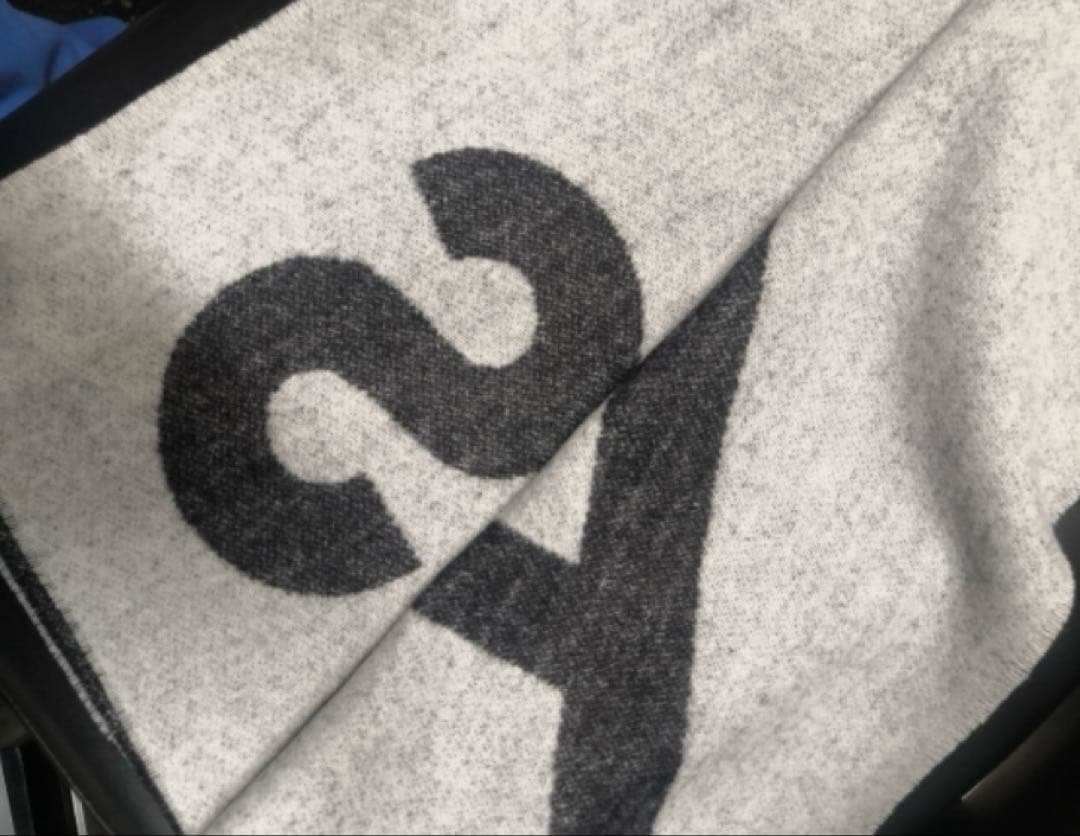 新品 アクネ ストゥディオズ Acne Studios ロゴ マフラー・ストール