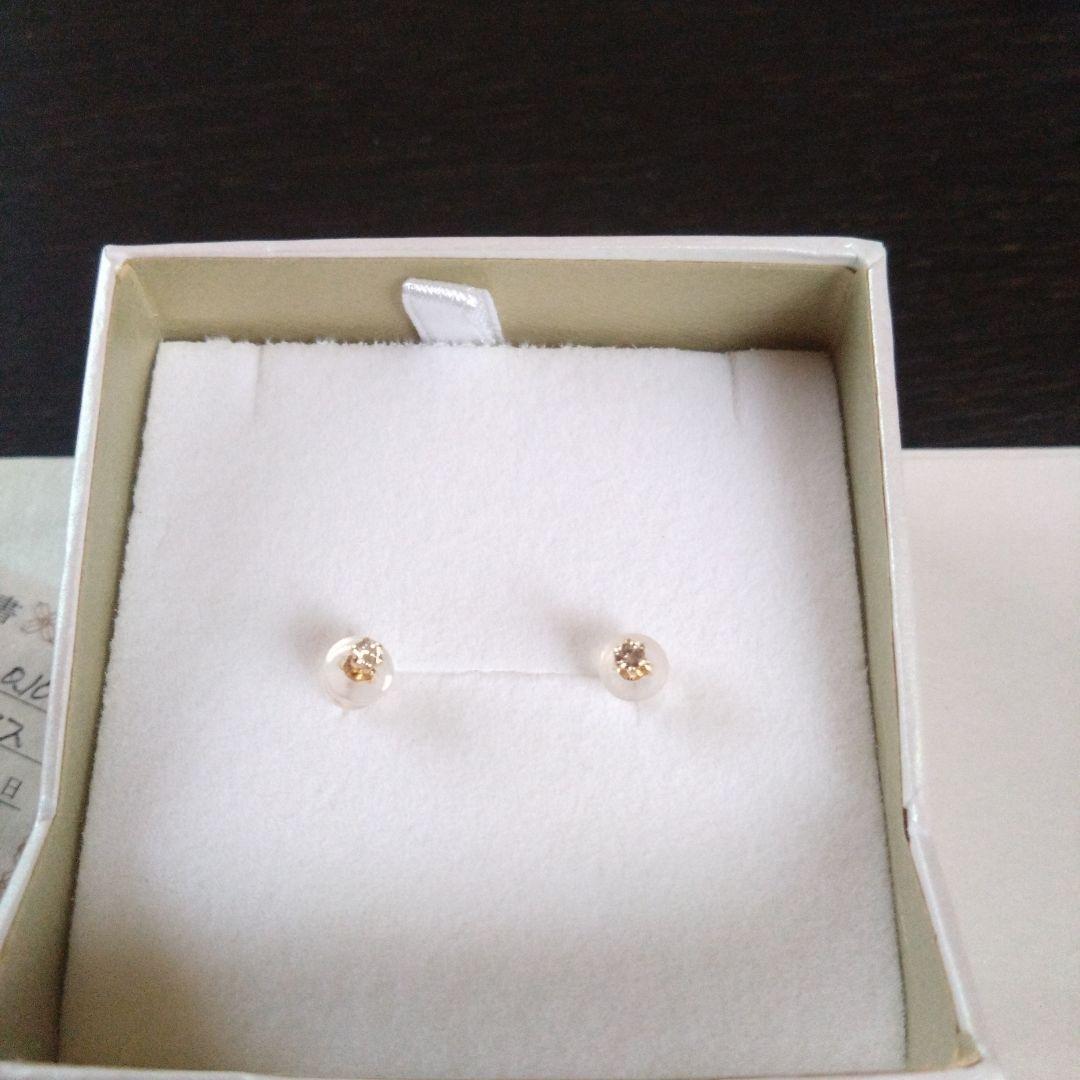 K18　 ダイヤモンドピアス　ゴールド