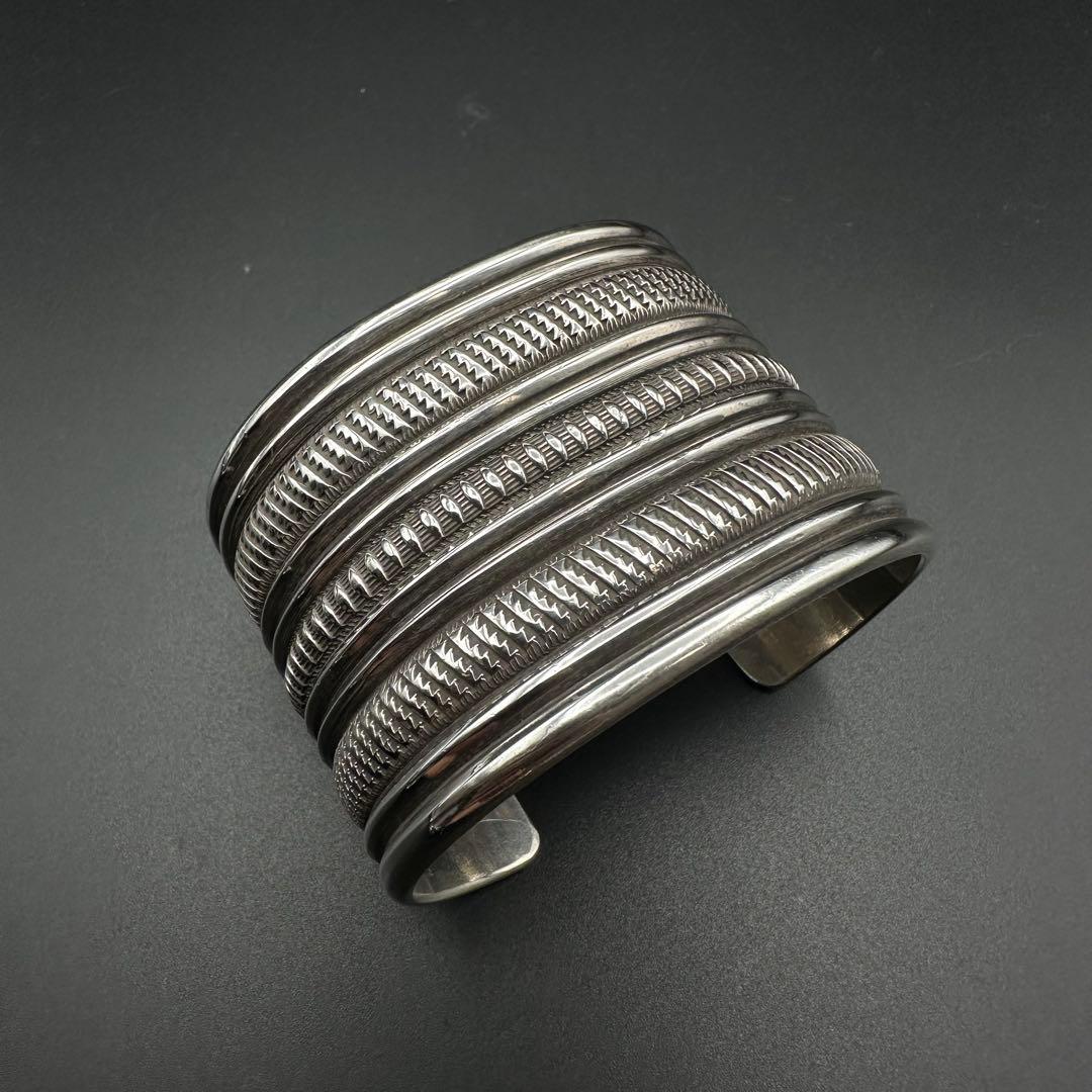 【美品】Navajo Clendon Pete スタンプワーク バングル