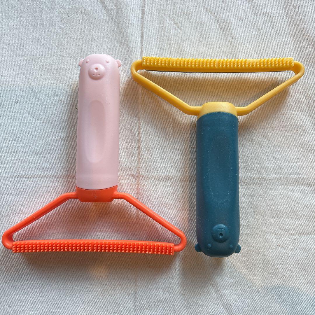 毛玉取り　ペットの毛掃除　ブラシ　傷あり　2個セット　掃除ブラシ　抜け毛　換毛期