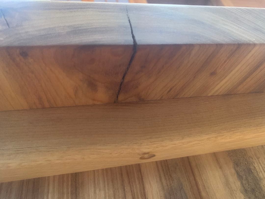 セール✨ワイルドな貫❣️A楠一枚板＊補強♦︎サイドテーブル、ベンチ〜勿体ない利用