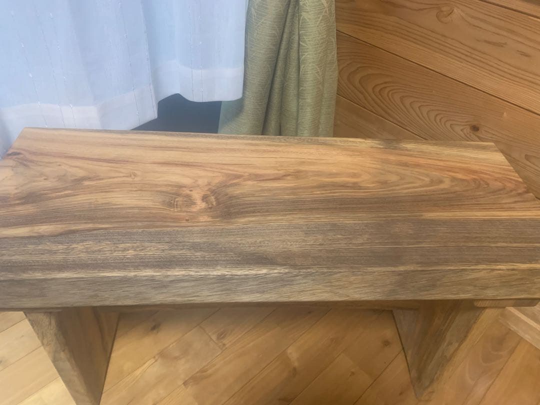 セール✨ワイルドな貫❣️A楠一枚板＊補強♦︎サイドテーブル、ベンチ〜勿体ない利用