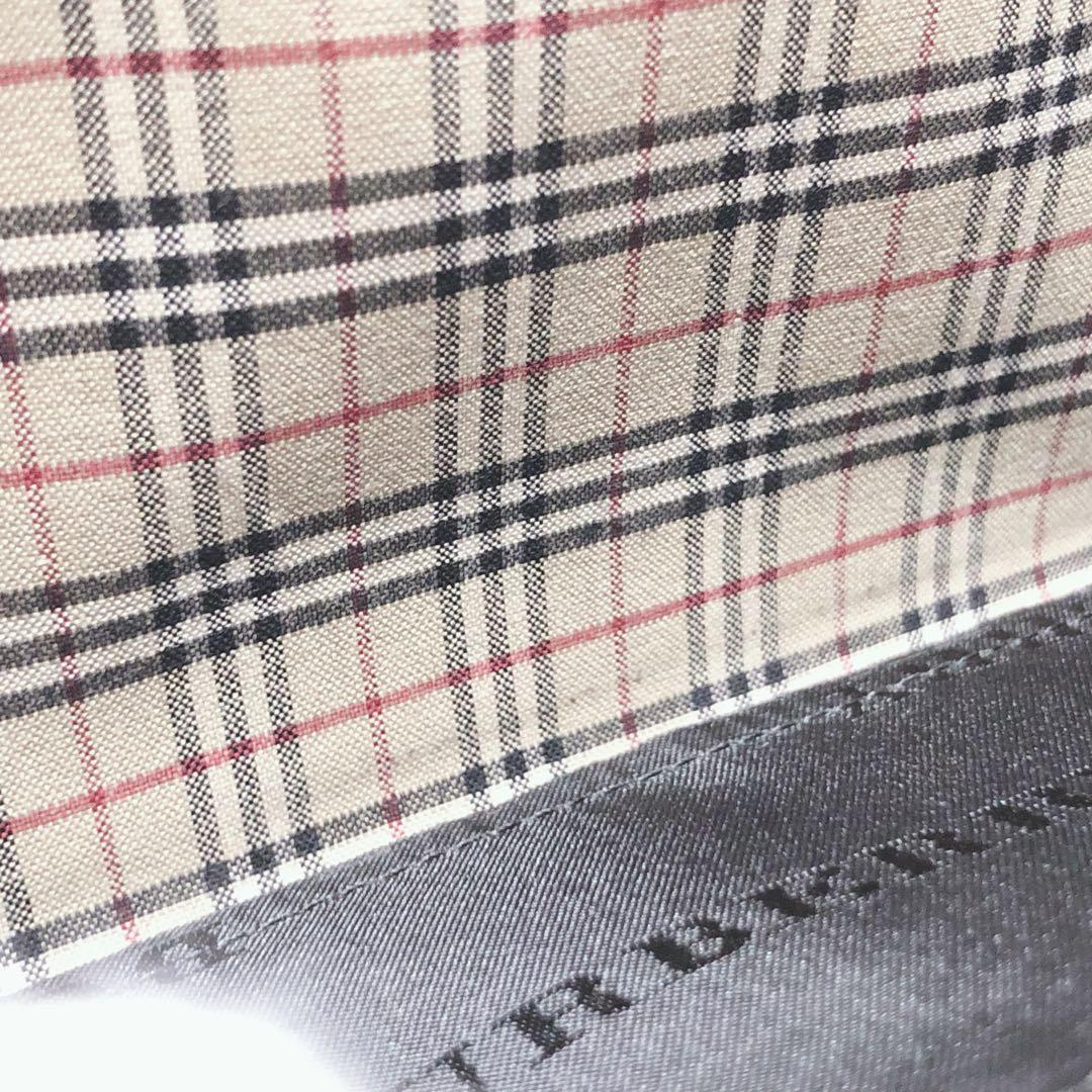 ☆美品☆ BURBERRY バーバリー 長財布 ブラック レザー シンプル ロゴ