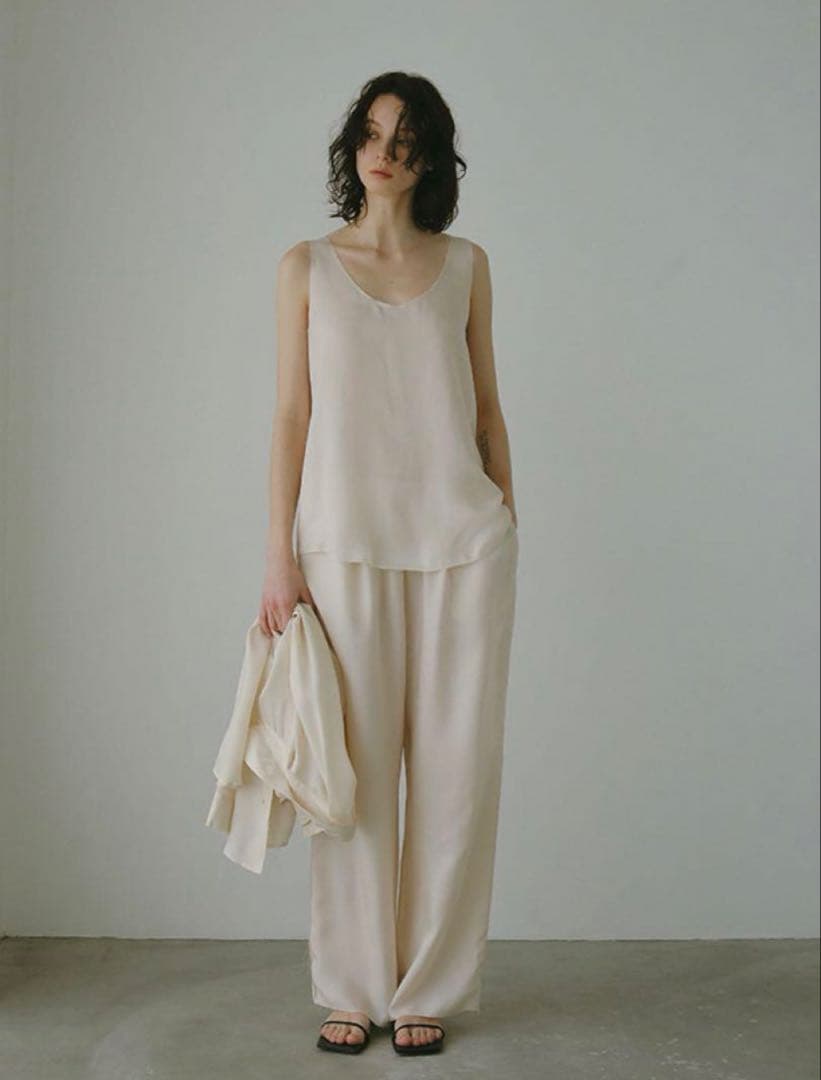 ETRE TOKYO キュプラタンクトップ