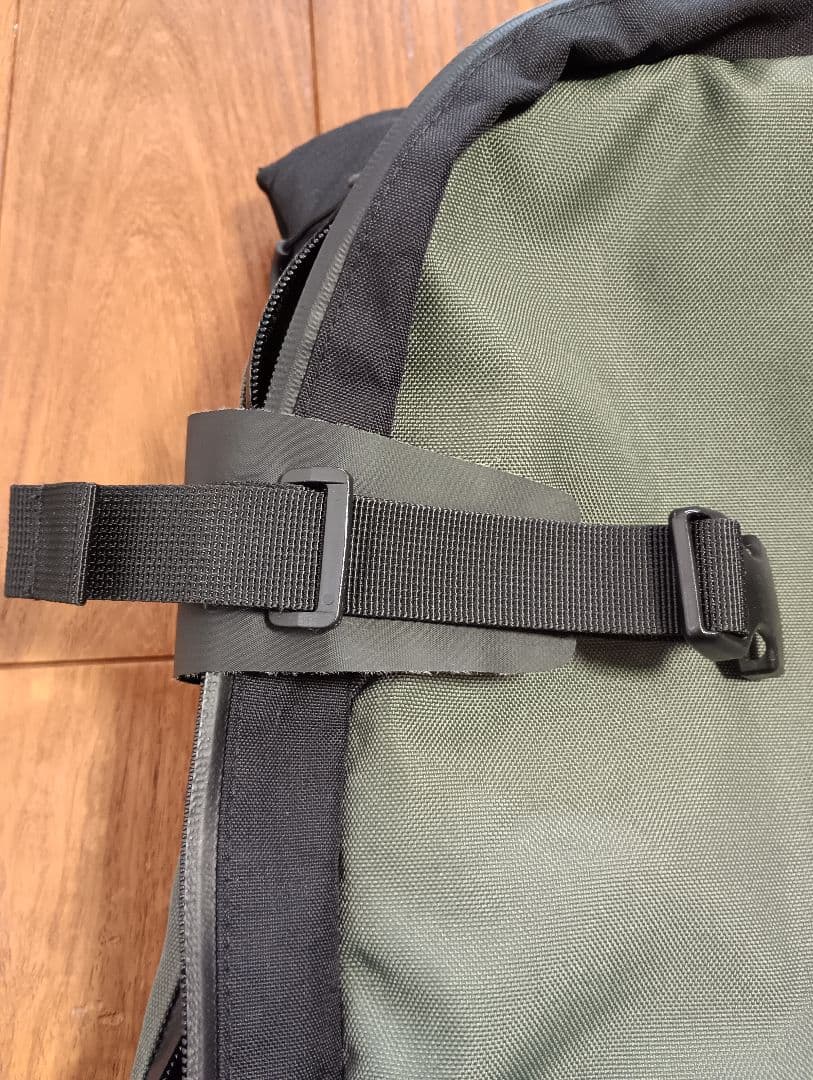 美品 RAIN or SHINE レインオアシャイン　バックパック13L