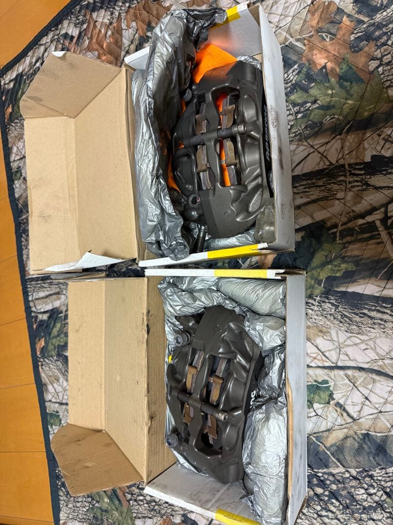 APレーシングキャリパーpro5000　4ポット　スイフトにも⁈ポルシェサポート