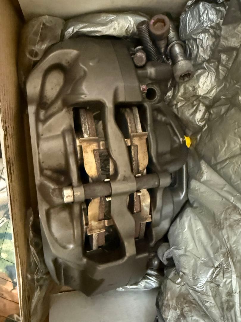 APレーシングキャリパーpro5000　4ポット　スイフトにも⁈ポルシェサポート