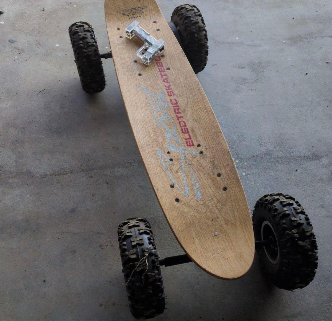 値下げ！　電動スケートボード　オフロードタイヤ　パワフル