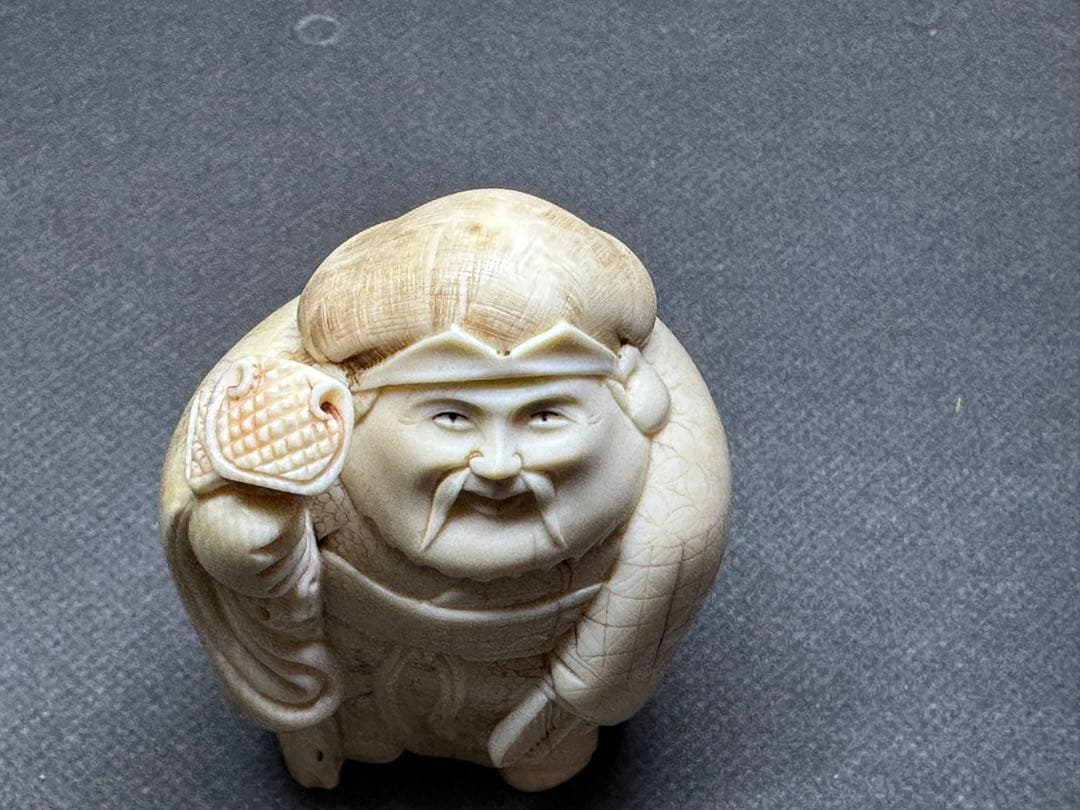 置物　鯨の歯　大黑天　人物　天然素材　アンティーク　極上　和彫　骨董　飾り物