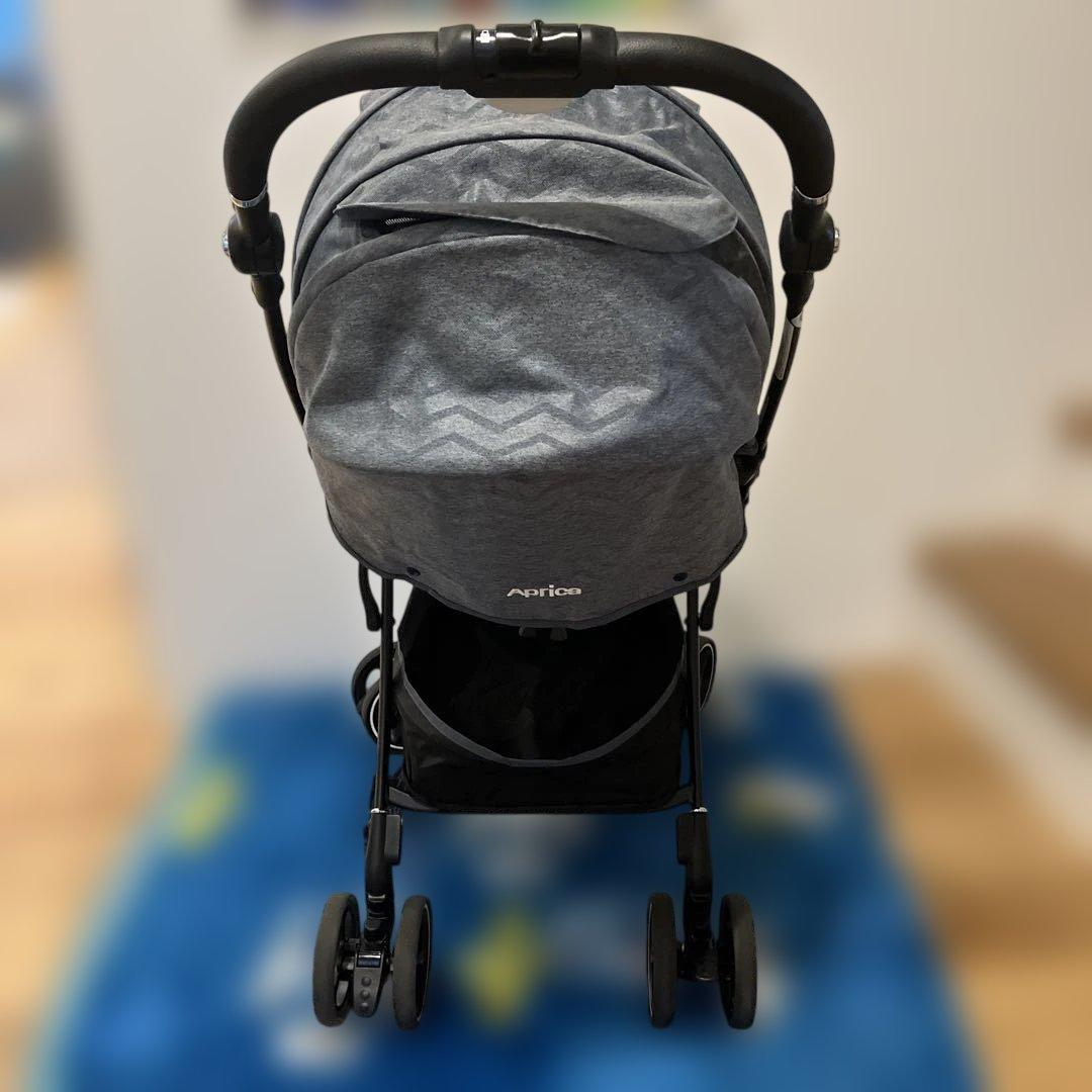 Aprica アップリカ ラクーナエアーコンパクト