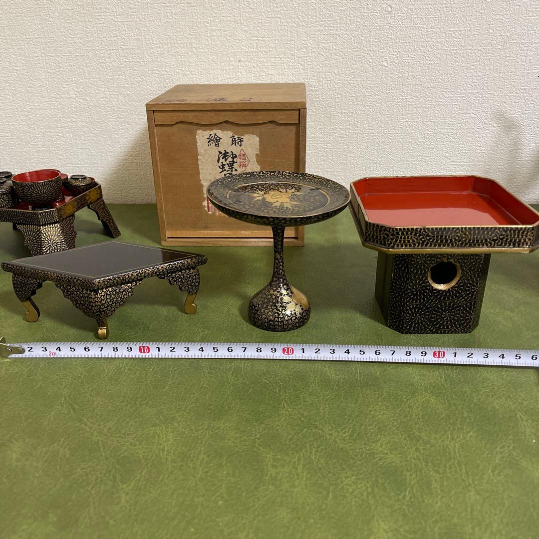 お雛様　お道具　懸盤膳揃　漆塗　木製　蒔絵　ヴィンテージ品