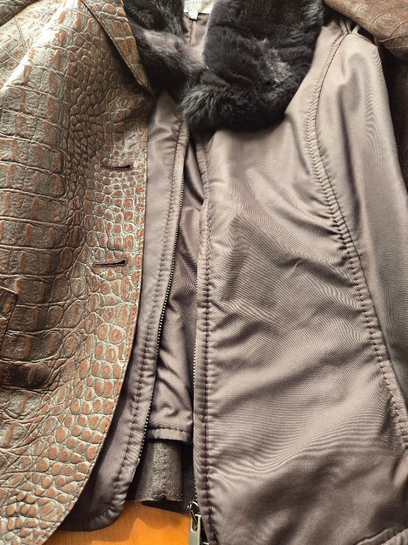 ARMANI COLLEZIONI クロコエンボス ファー付きジャケット 40