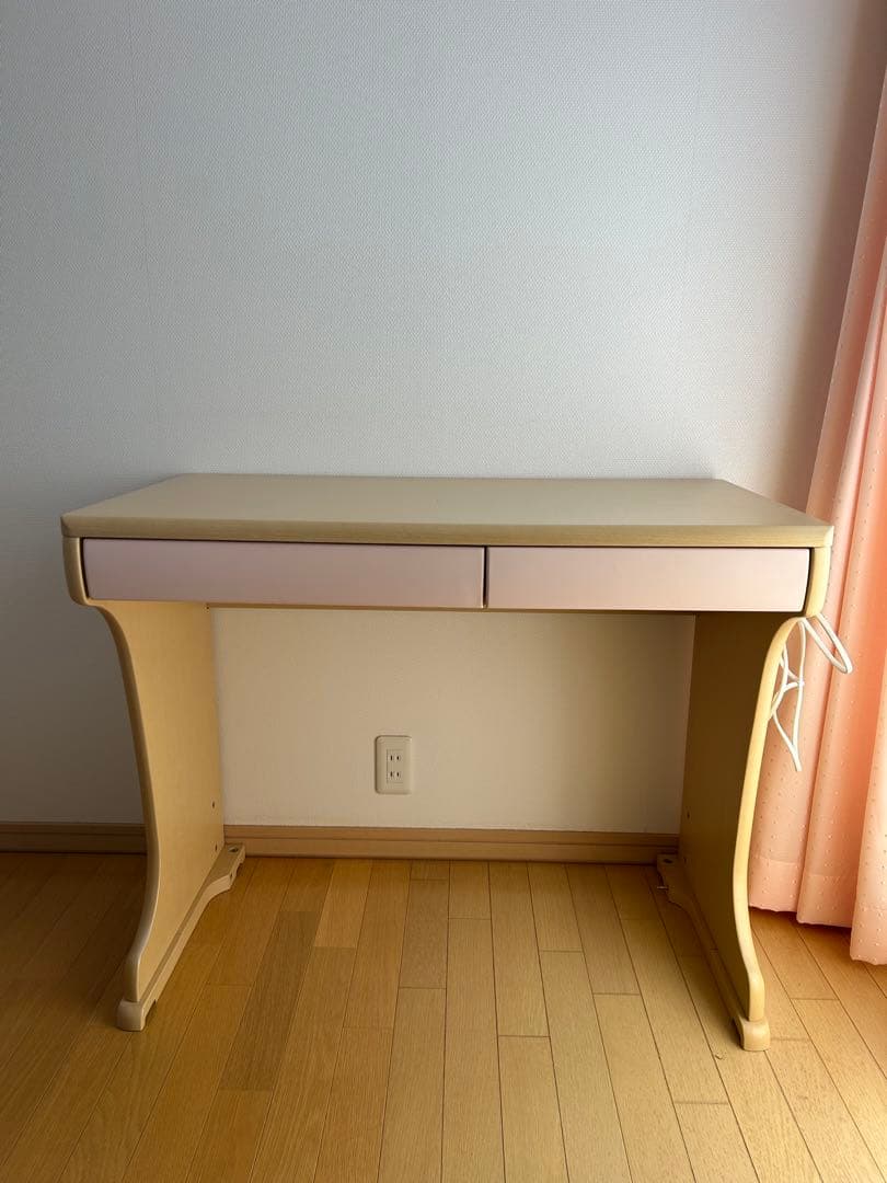 hal.mama 　ITOKI 木製学習机 ベージュ ピンク