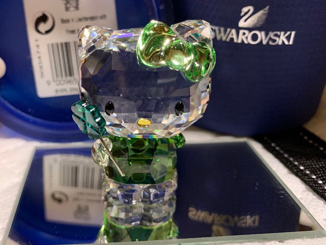 SWAROVSKI キティ　クローバー
