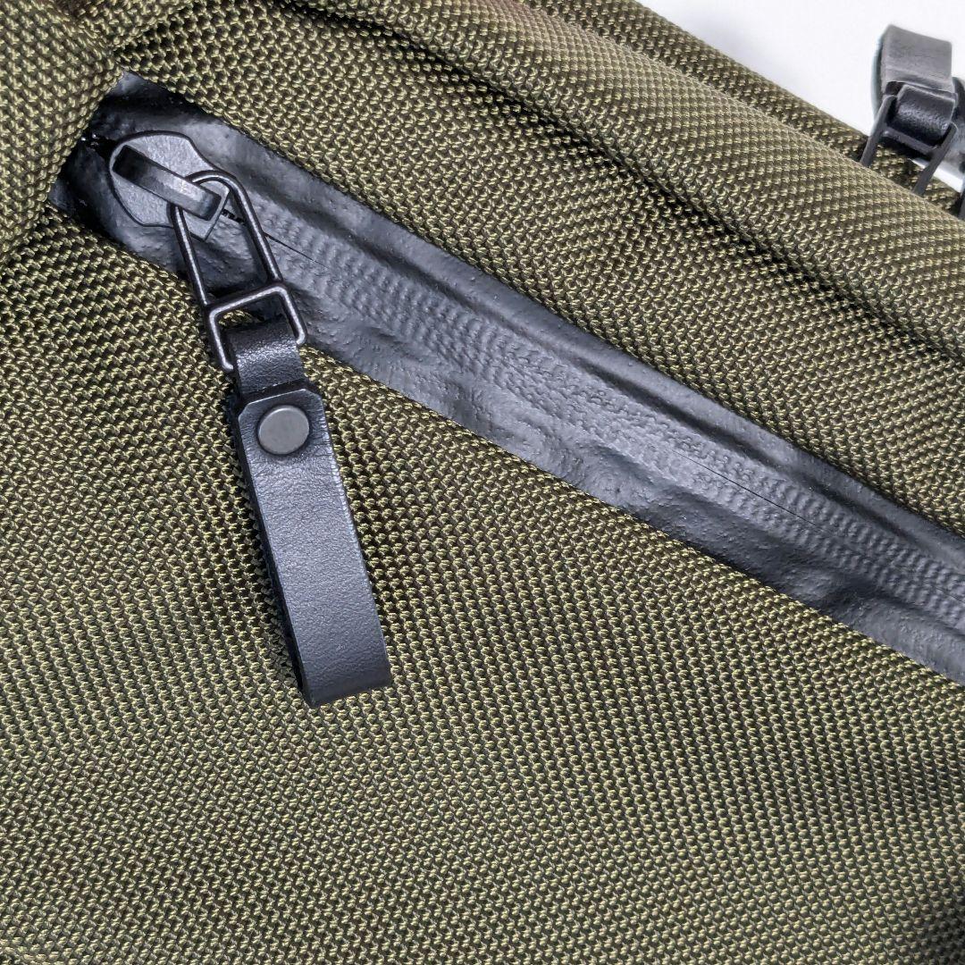 カワニシカバン　lauff​　ラフ　コーデュラ　カーキ　ボディバック　ナイロン