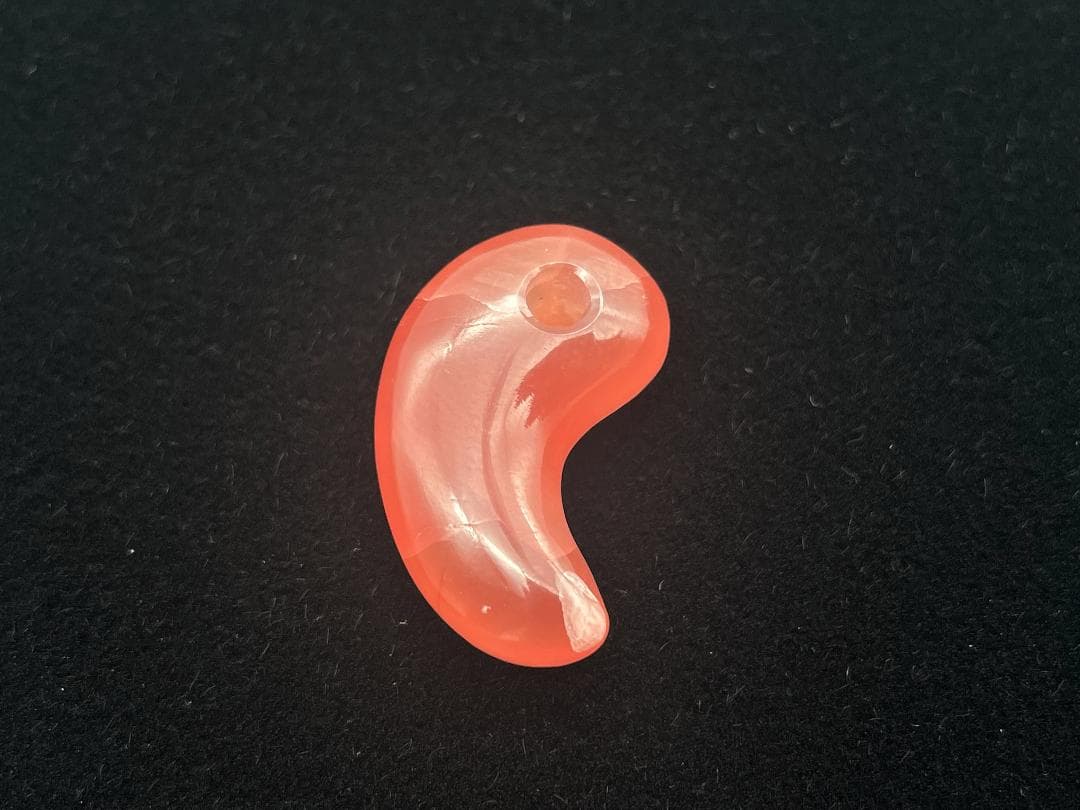 勾玉（北海道インカローズ）