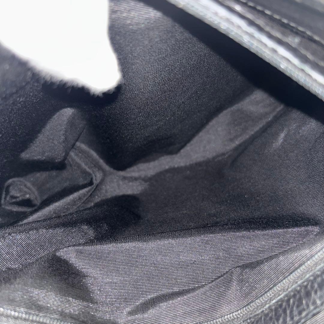 ✨希少✨　BVLGARI メッセンジャーバック　ロゴマニア　ロゴ金具　大容量　黒