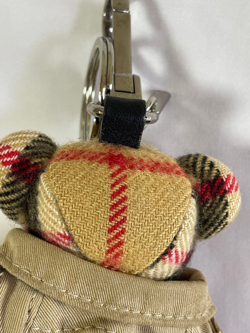 まゆKON ‼️BURBERRY バーバリーベア　トレンチコートキーホルダー