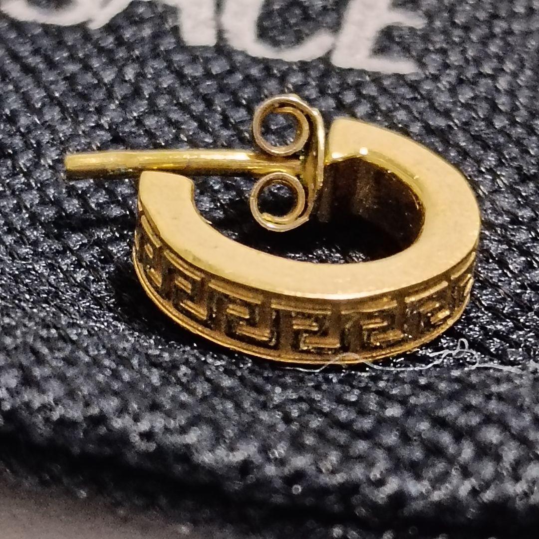 ヴェルサーチ　ピアス　フープ　片耳　刻印あり