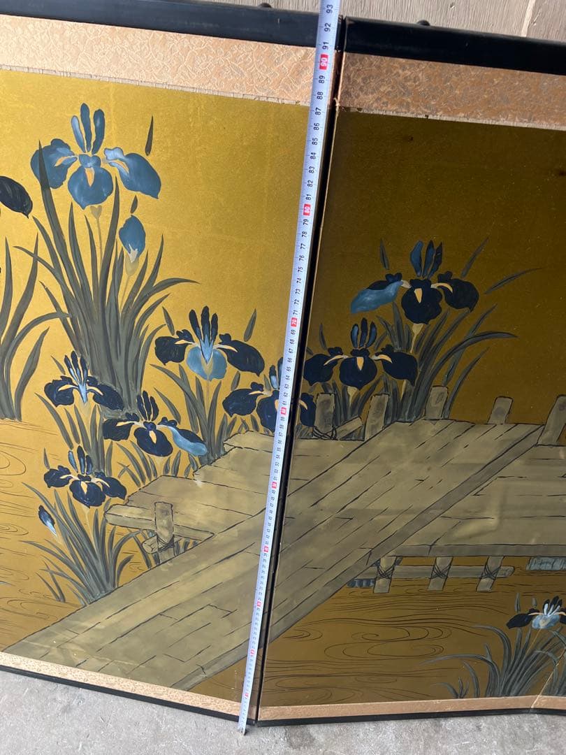 アイリスの花の金屏風