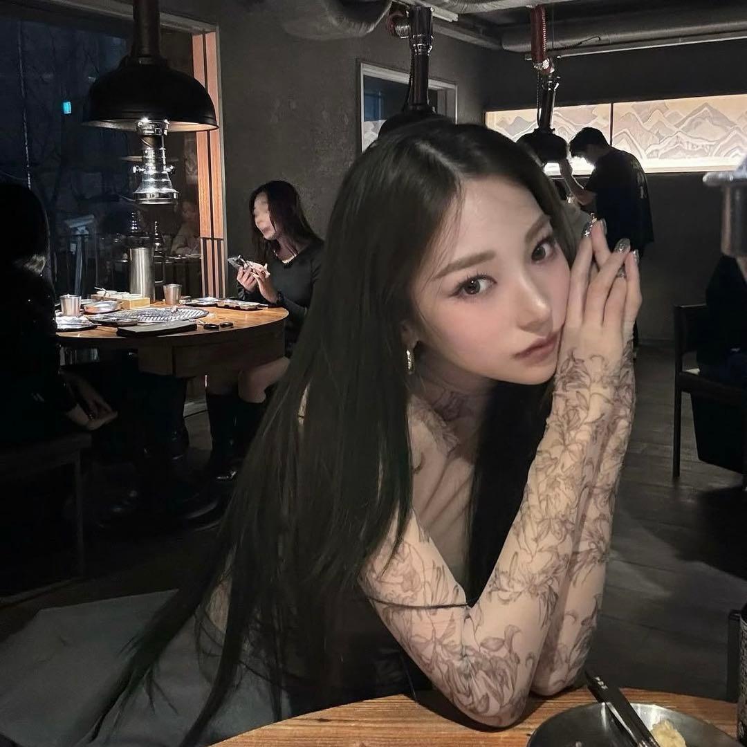 メルトザレディ melt the lady lily tatoo tops