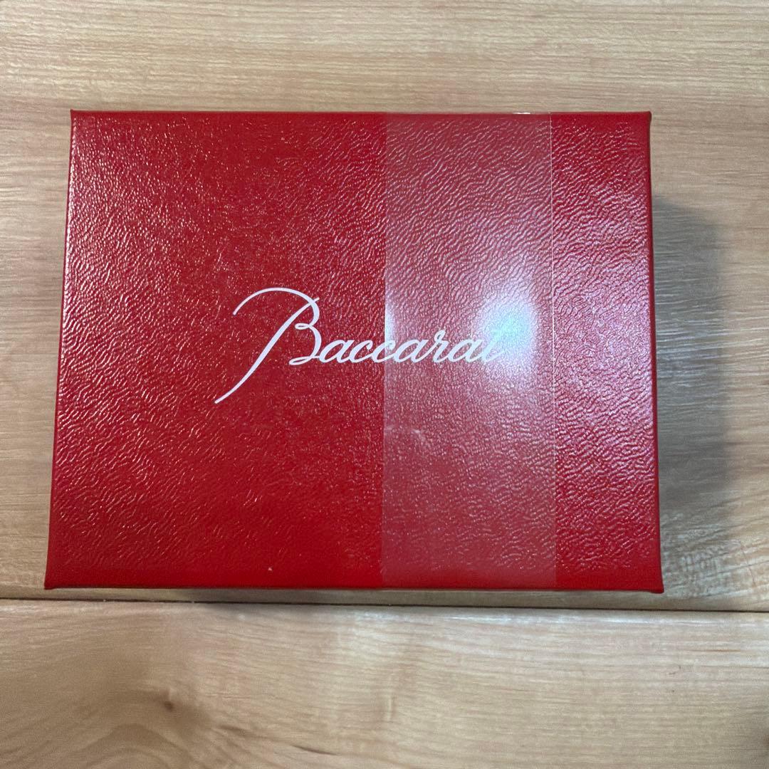 【新品】未使用　Baccarat バカラ ピアス アルクール スカラベグリーン