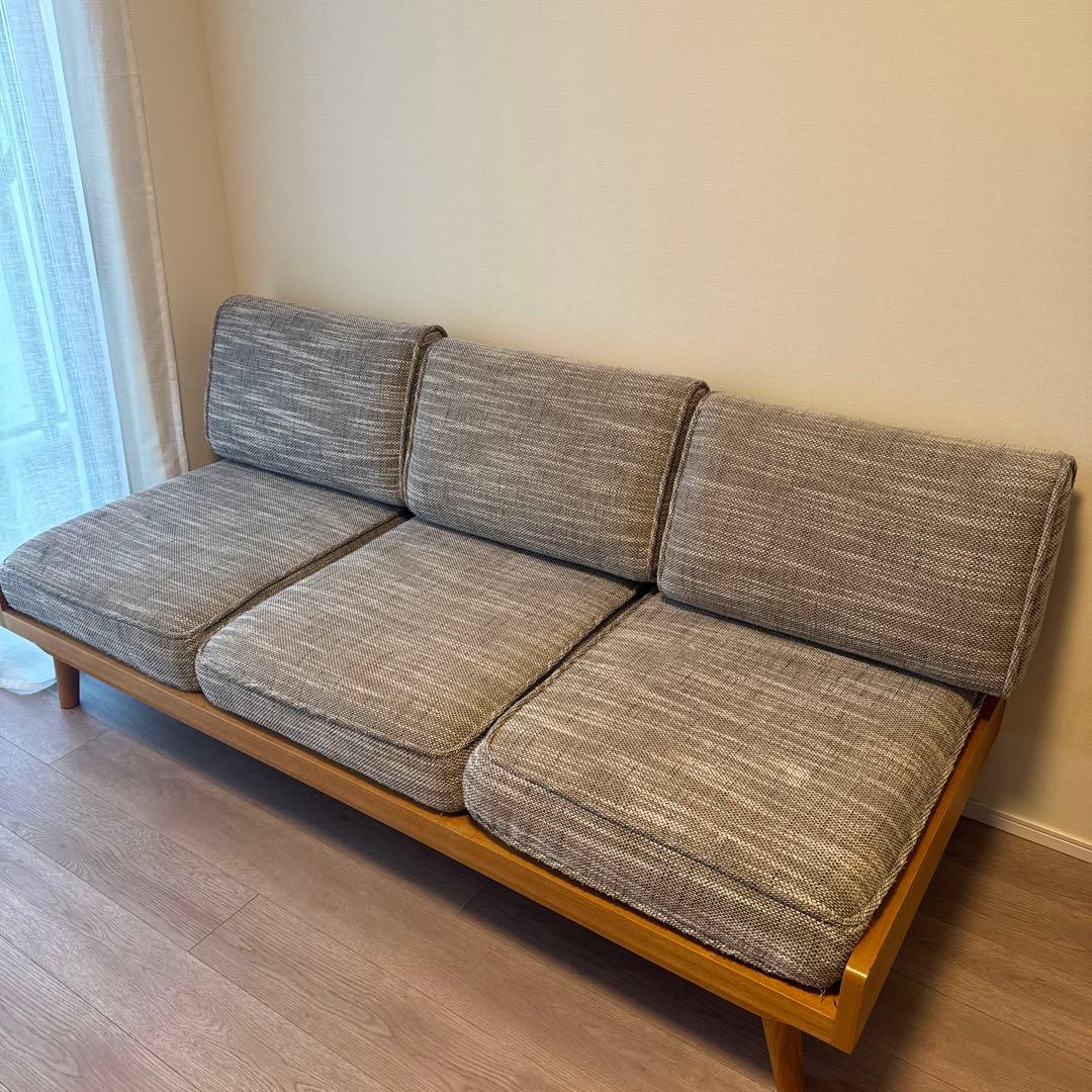 Y*A　UNICO ソファ　3人掛け（オットマン付）