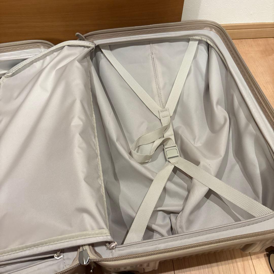 イノベーター　55L カフェラテ　スーツケース