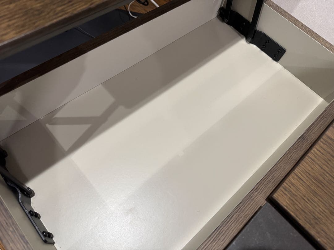 BoConcept Chiva Chiva コーヒーテーブル（収納スペース付き）