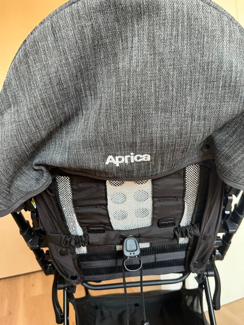 【直接引取】Aprica ラクーナビッテクッション