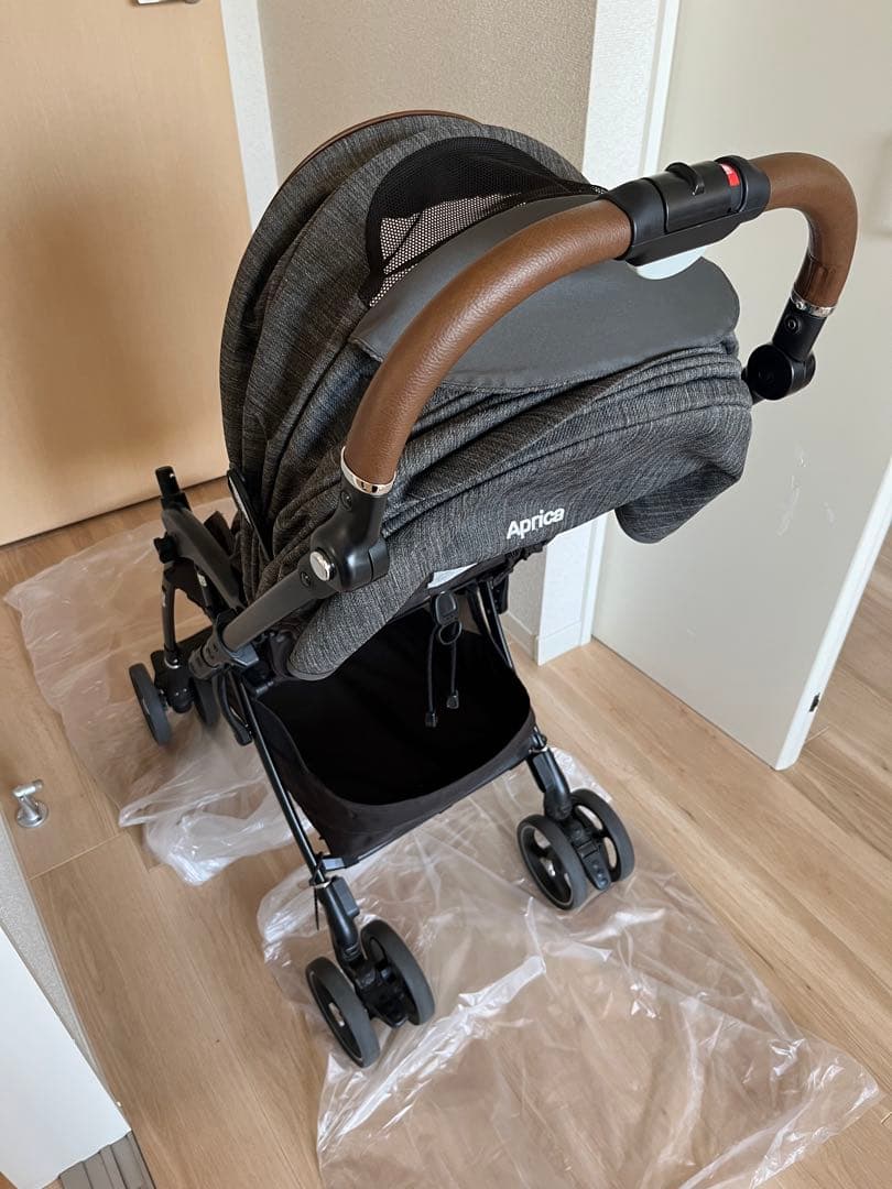 【直接引取】Aprica ラクーナビッテクッション