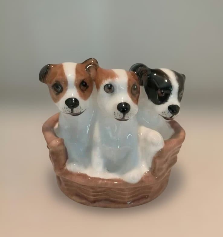 ロイヤルドルトン　テリア　バスケット