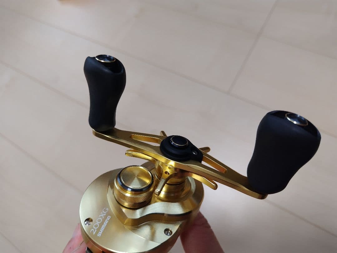 シマノ22カルカッタコンクエスト200XG　予備スプール付