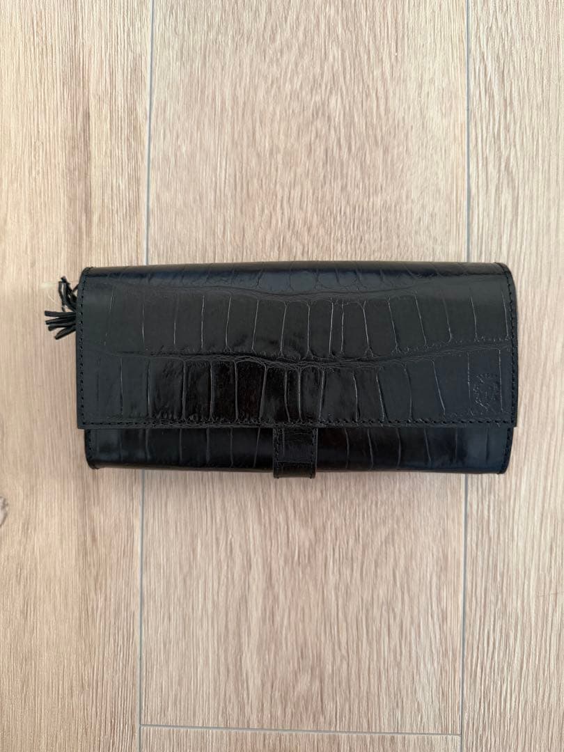 未使用♡フェリージ　クロコダイル型押し　長財布 ブラック