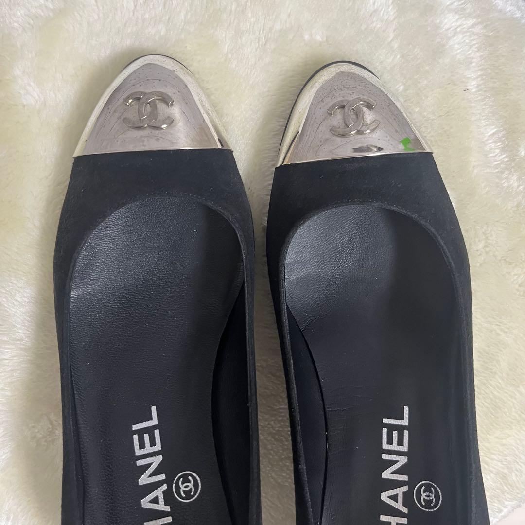 美品！CHANEL シャネル ラウンドトゥパンプス　22.5 黒×シルバー
