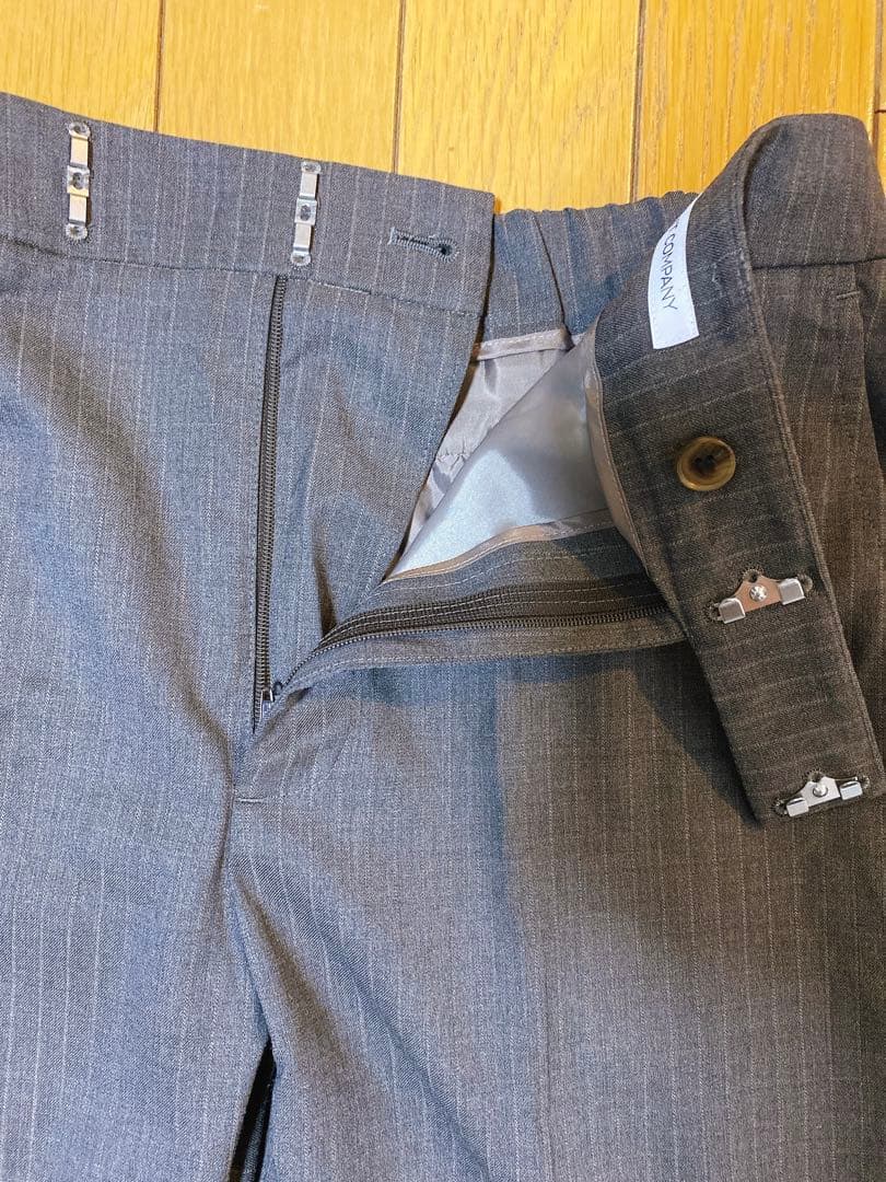 【新品タグ付き】 ザ スーツカンパニー グレー 40ストライプ ウォッシャブル